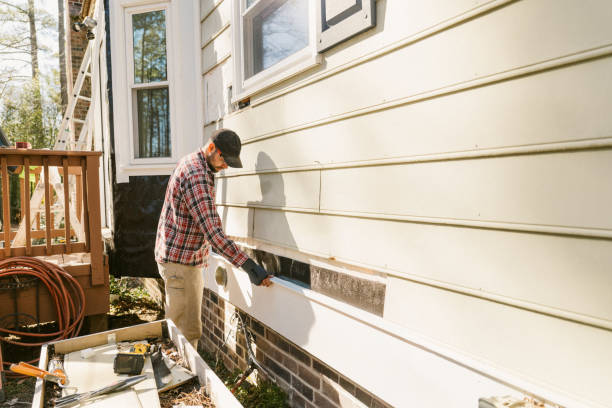 Trusted Emergency Siding Repair service in Ligonier, IN - Creative Siding